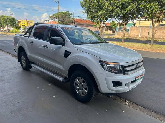 FORD RANGER 2.5 XLS 4X2 CD 16V FLEX 4P MANUAL